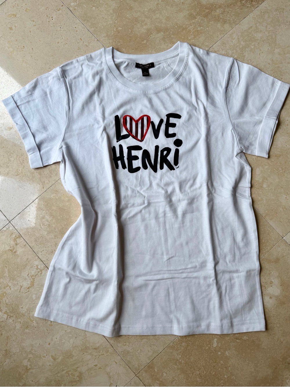 Henri Bendel White Tee with Black Text & Red Heart NWOT - Picture 2 of 5